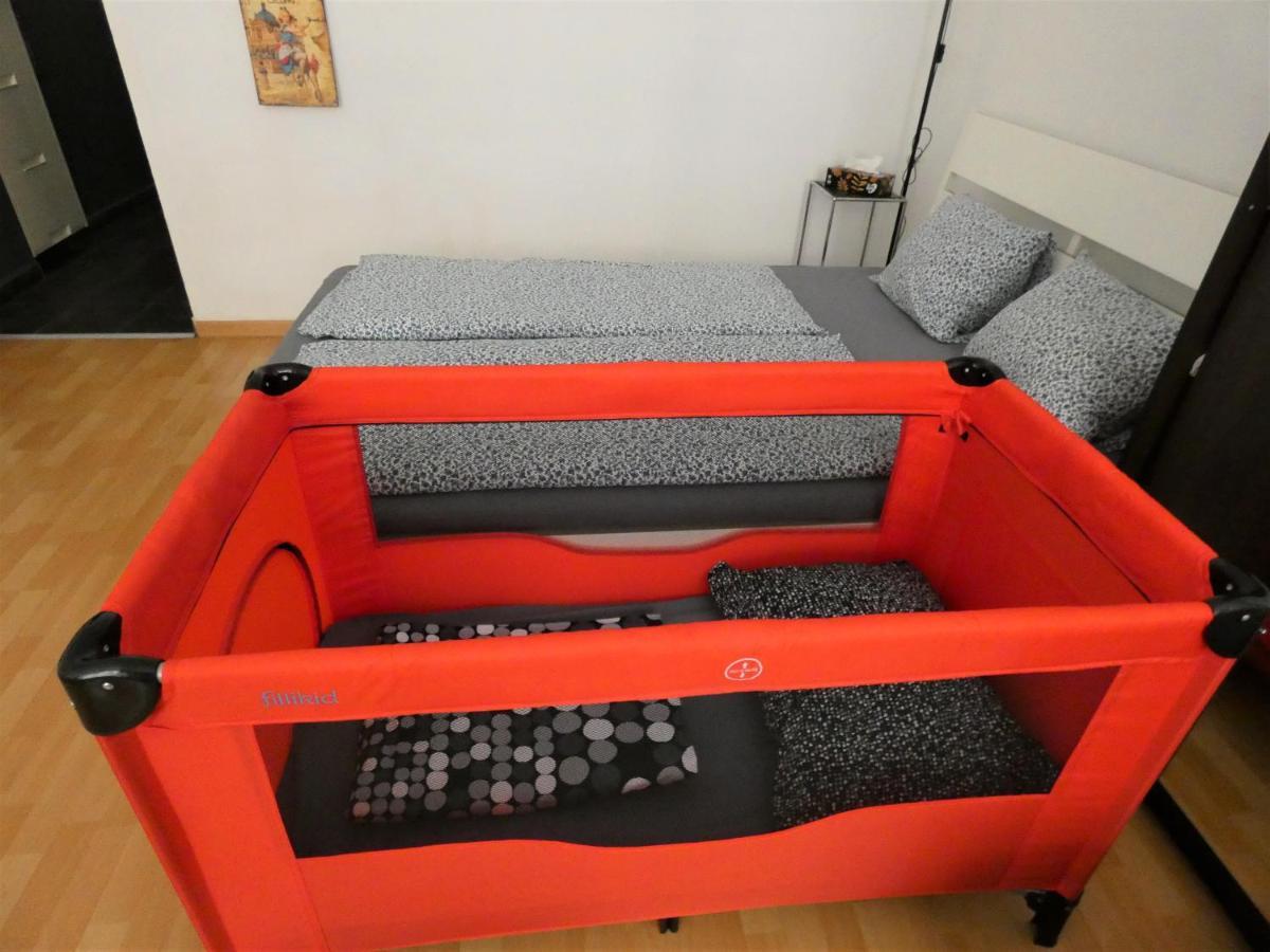 Msq Diana - 10 Min From Center - Free Coffee And Tea - High Speed Internet Apartament