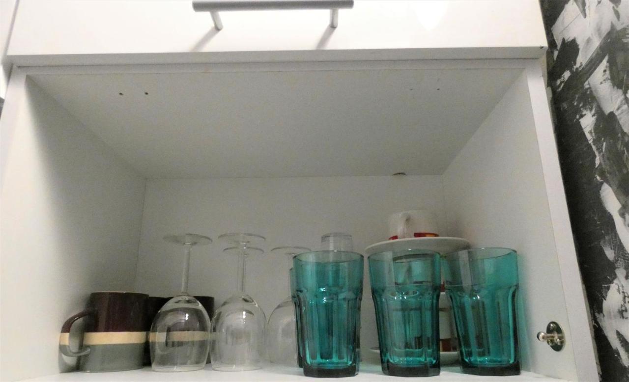 Msq Diana - 10 Min From Center - Free Coffee And Tea - High Speed Internet Appartement